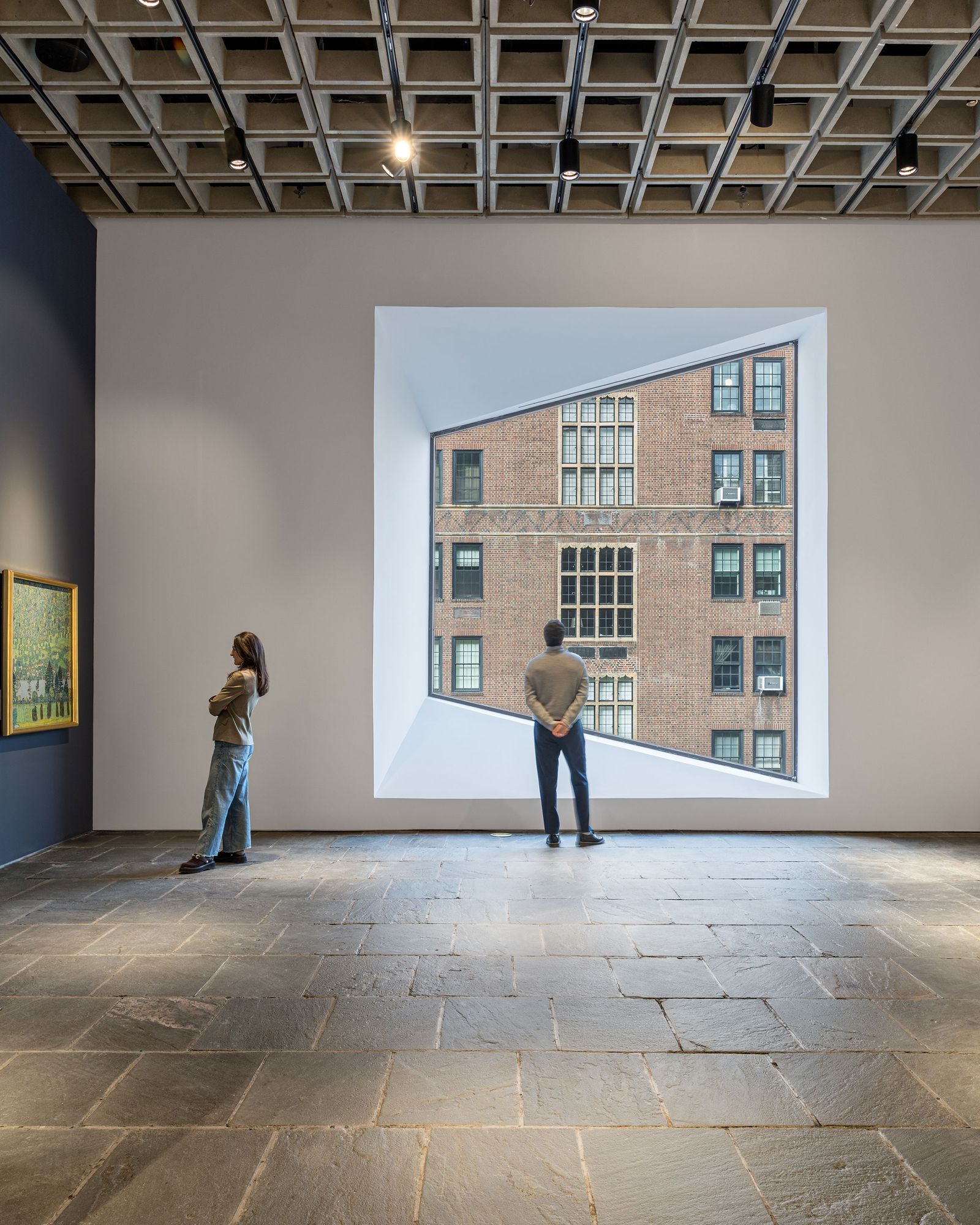 גלריות ברוייר בקומה הרביעית של סותביס בהשתתפות גוסטב קלימטס Waldabhang bei Unterach am Attersee מ-The Leonard A....