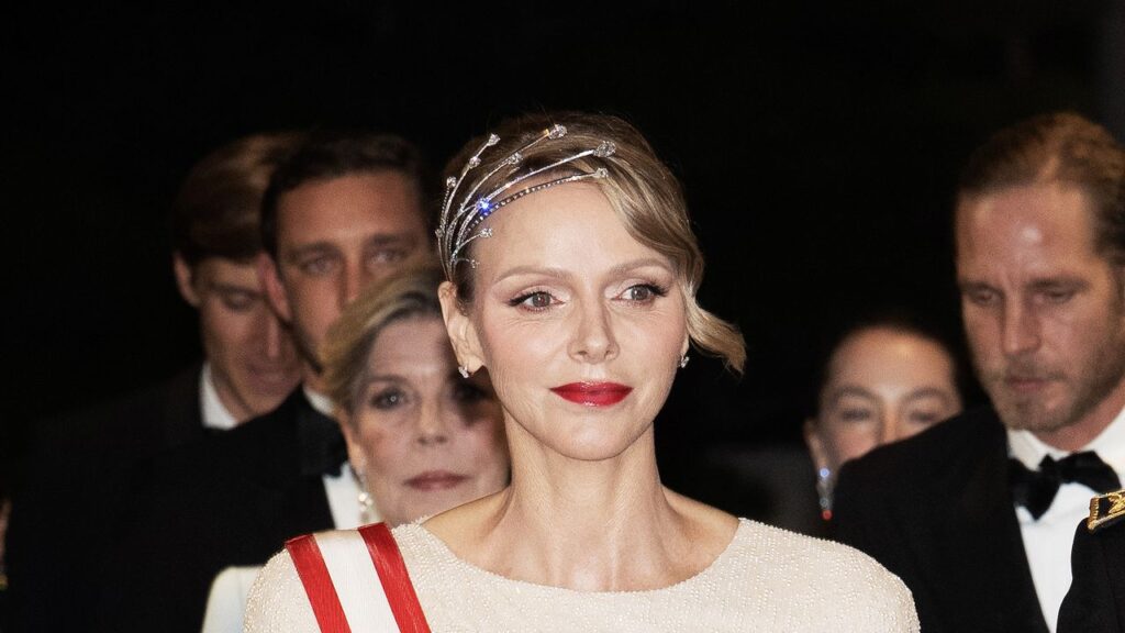 מדוע הנסיכה שרלין ממונקו לבשה מחדש את נזר חתונתה בפעם הראשונה