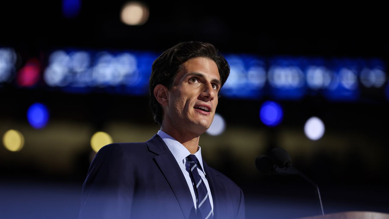 האסטרטגים הדמוקרטיים מבינים את הסיכויים של ג'ק שלוסברג להיכנס לקונגרס