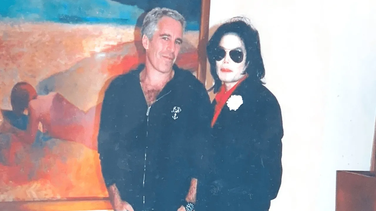 הנה מי בקבצי אפשטיין