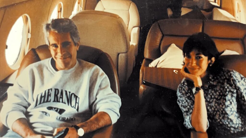 אפשטיין מקבץ תמונות: 11 דברים מגעילים מההורדה האחרונה של המסמך