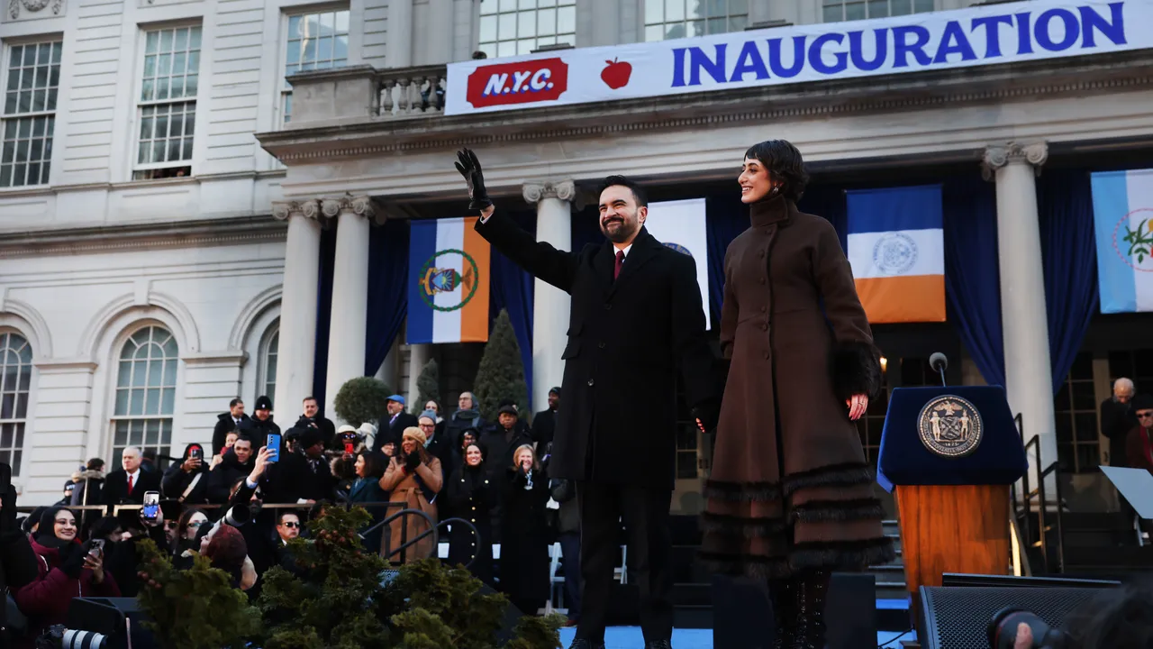 מה צריך ללבוש סוציאליסט דמוקרטי? היכנסו לראש העיר זוהראן ממדאני והגברת הראשונה ראמה דוואג'י