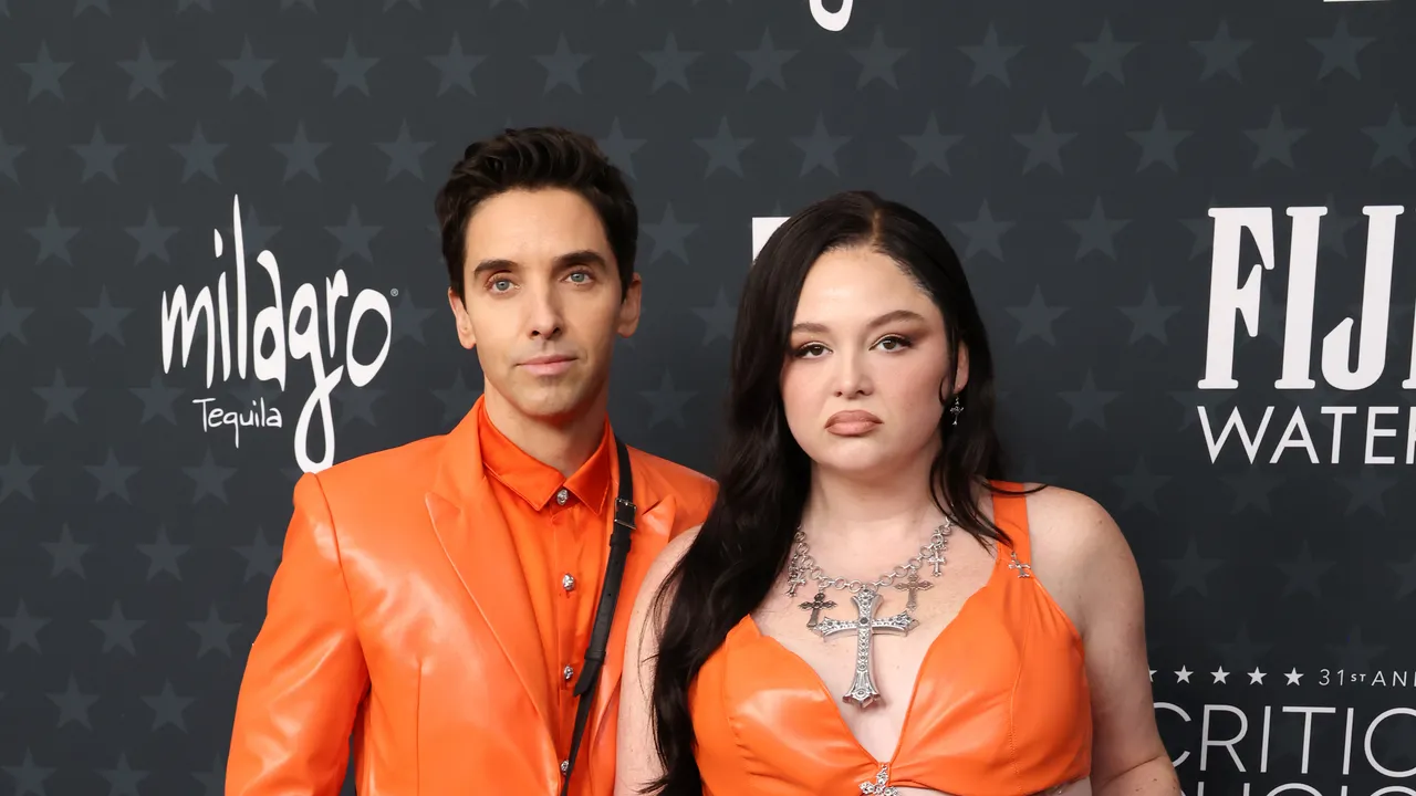 הסיפור שמאחורי מג סטאלטר ופול וו. דאונס, טימותי צ'אלמט וקיילי ג'נר קוספליי הוויראלי