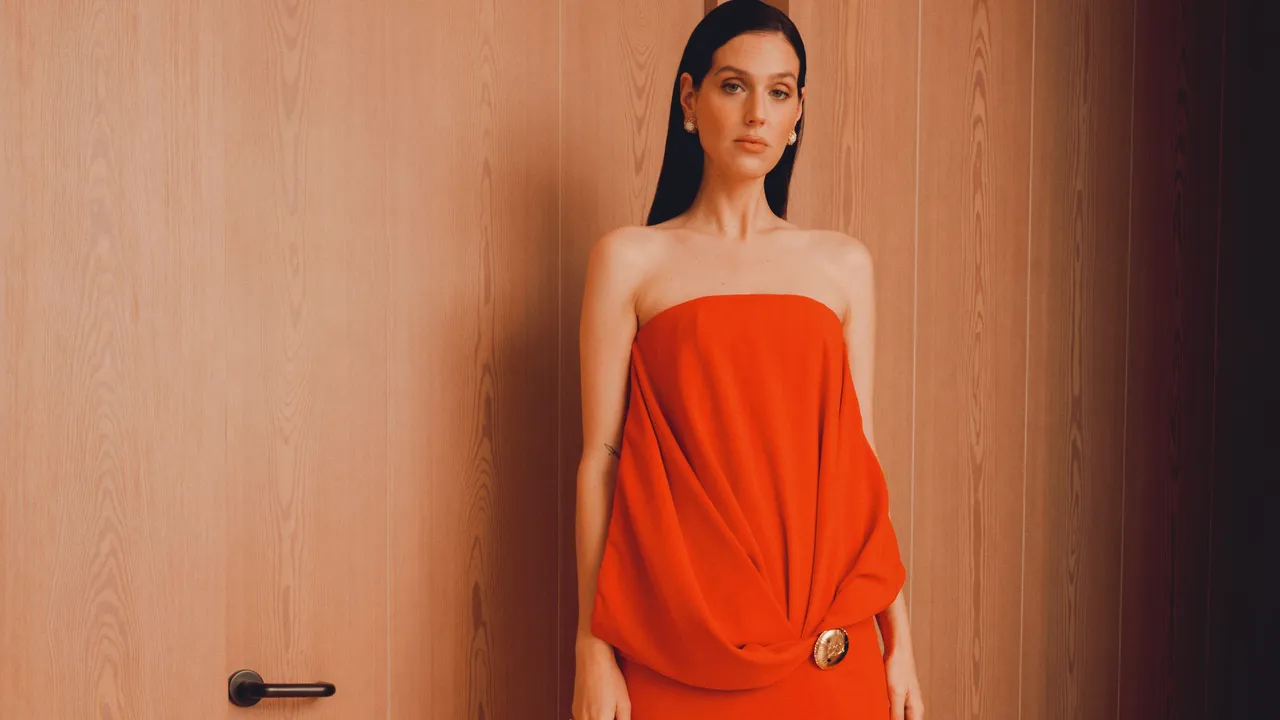 מתכוננים (ב-Loewe) עם סליחה, אווה ויקטור של בייבי, יקירת גלובוס הזהב של 2026