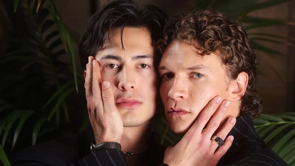 יריבות לוהטת: איך להטביע שני כוכבים ב-60 יום או פחות