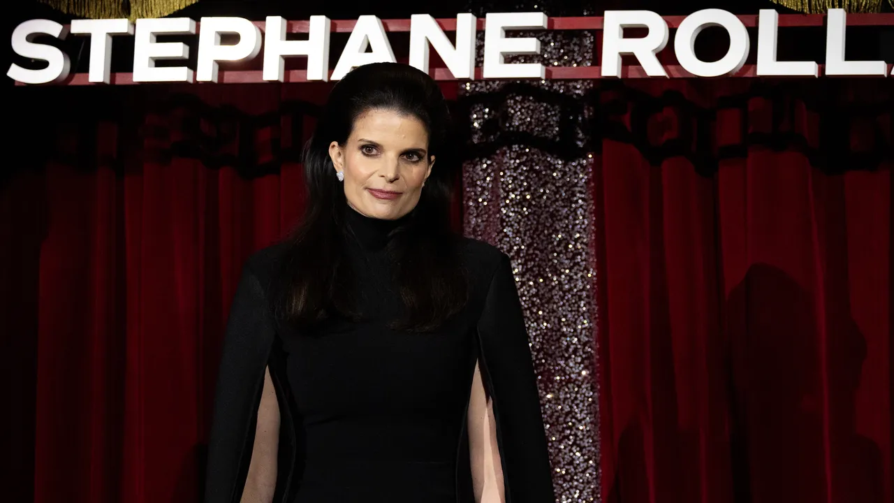 החזרה לקוטור של אתינה אונאסיס מעוררת את האלגנטיות של ג'קי