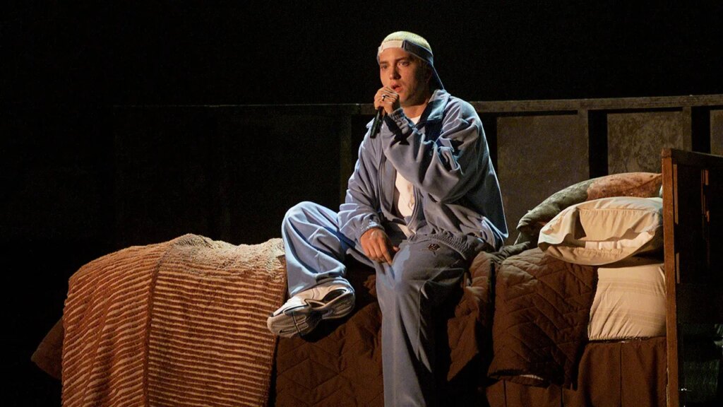 הגראמי 2001 היו חלום קדחת 2000 של בייבי בומר