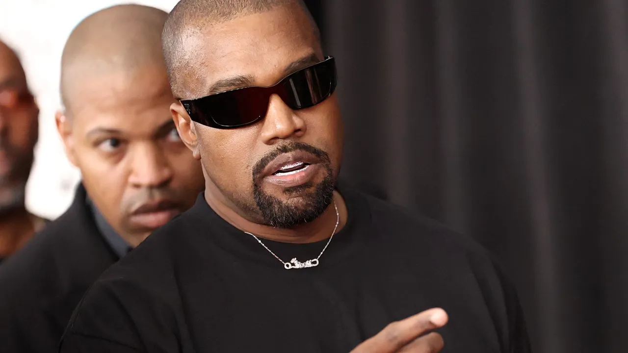 יה, לשעבר קניה ווסט, מוציא מודעה בוול סטריט ג'ורנל כדי להתנצל על התפרצויות אנטישמיות: "איבדתי קשר עם המציאות"