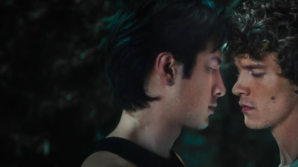 סטורי טיים: איך אפליקציית קווין גרמה לנערי היריבות הלוהטת לקרוא אותך סוט