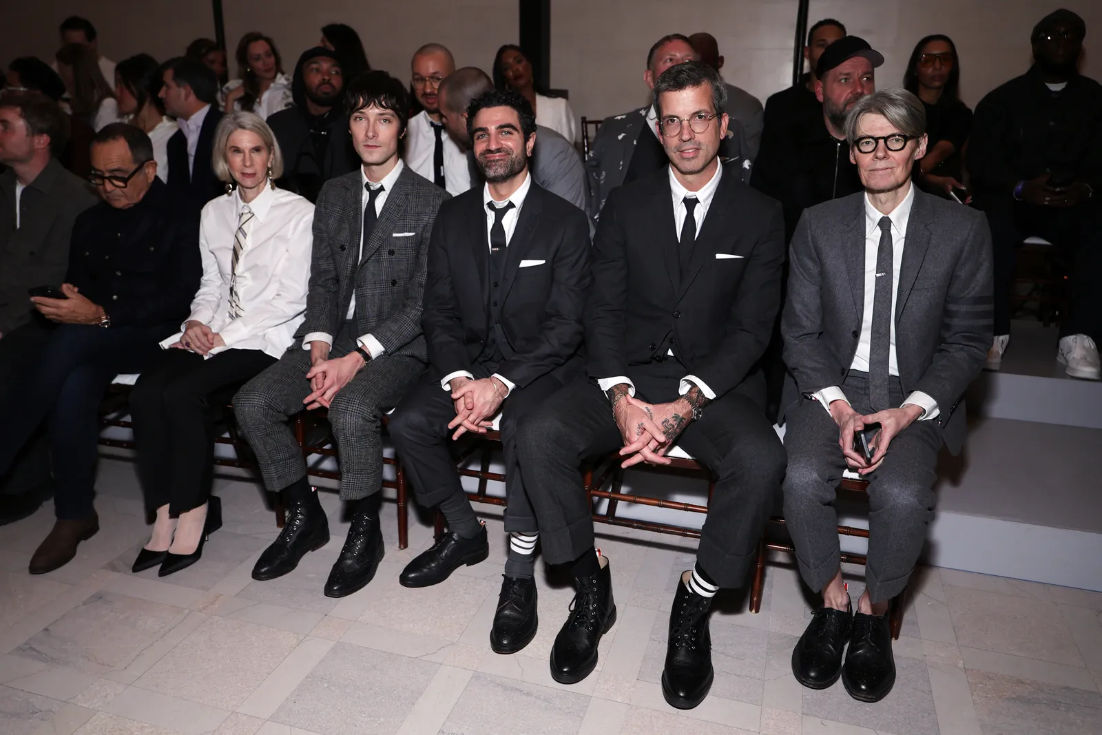 התמונה עשויה להכיל את ג'רלד פוזנר ג'וני א. סנצ'ז איאן דיקסון צעיר Steff Beyonc אנשים אדם ותמונת קבוצה