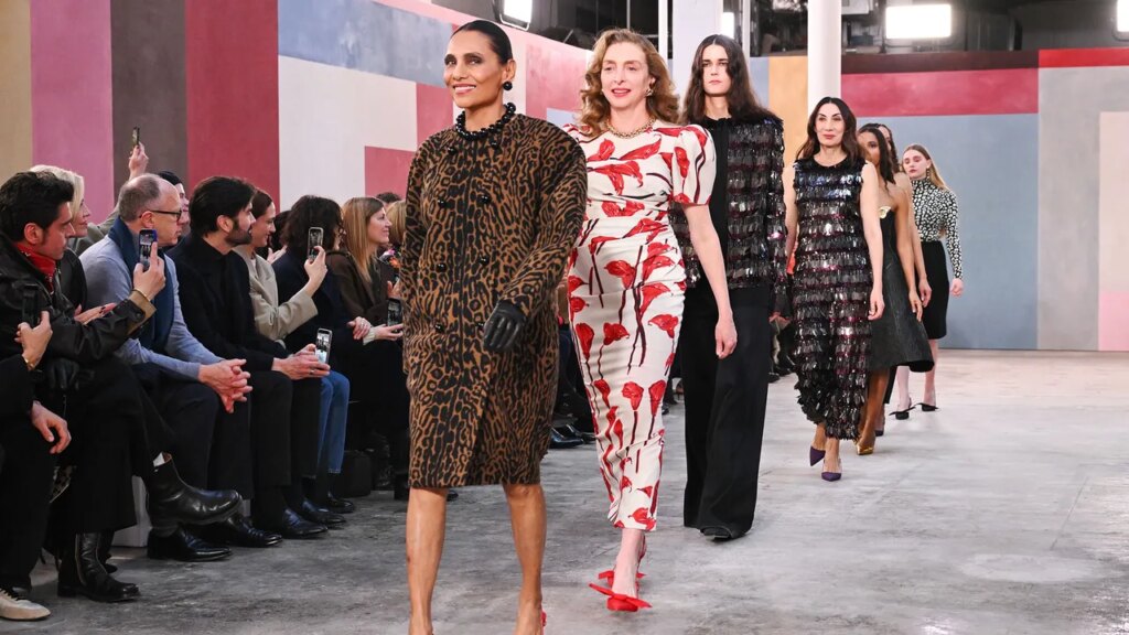 זה שבוע האופנה לעומת התעוררות של עולם האמנות בניו יורק