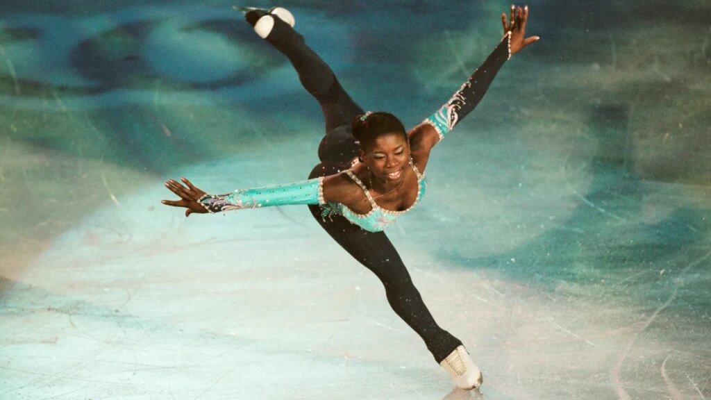 מי זו סוריה בונאלי, כוכבת ההחלקה שהביאה את ה-backflip אל הקרח?