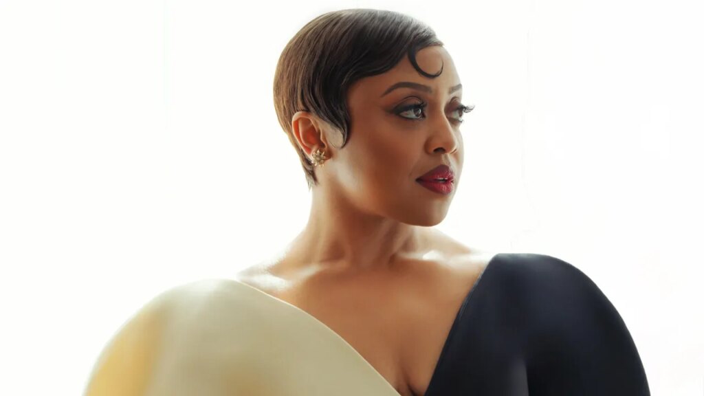 איך קווינטה ברונסון מצאה את האיזון שלה בטקס פרסי השחקנים 2026