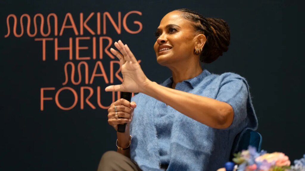 צ'לסי קלינטון, אווה דוורני, ג'ודי פוסטר ומנהיגות נשים בתעשיית האמנות אלופות זו בזו בפורום הפתיחה ליצירת חותם