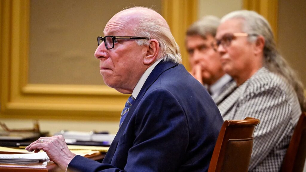 טראמפ ישתלט על תנאי האמצע - אם עורך הדין הזה בפלורידה יקבל את דרכו