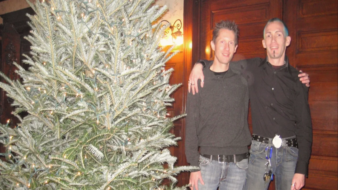 היוצרים המשותפים של מרוץ הדראג של RuPaul מביאים הרג מזעזע ל-HBO