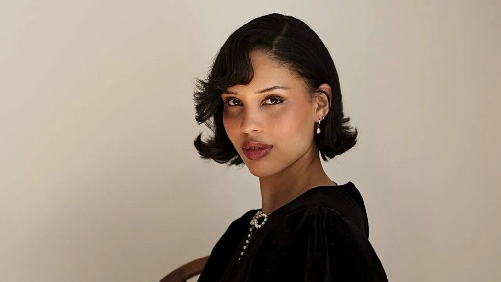 המשפיעה המקומית נארה סמית' חושפת את ספר הבישול הראשון שלה, תוצרת בית - ורוצה להבהיר כמה דברים