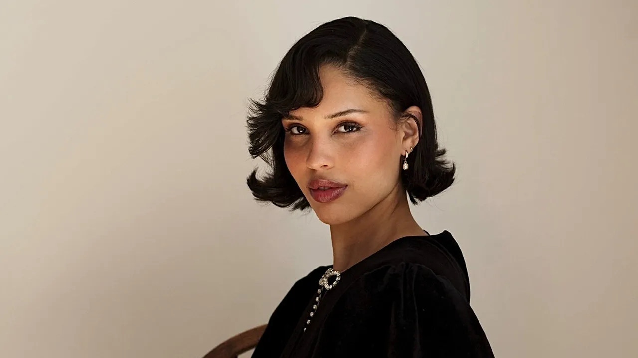 המשפיעה המקומית נארה סמית' חושפת את ספר הבישול הראשון שלה, תוצרת בית - ורוצה להבהיר כמה דברים