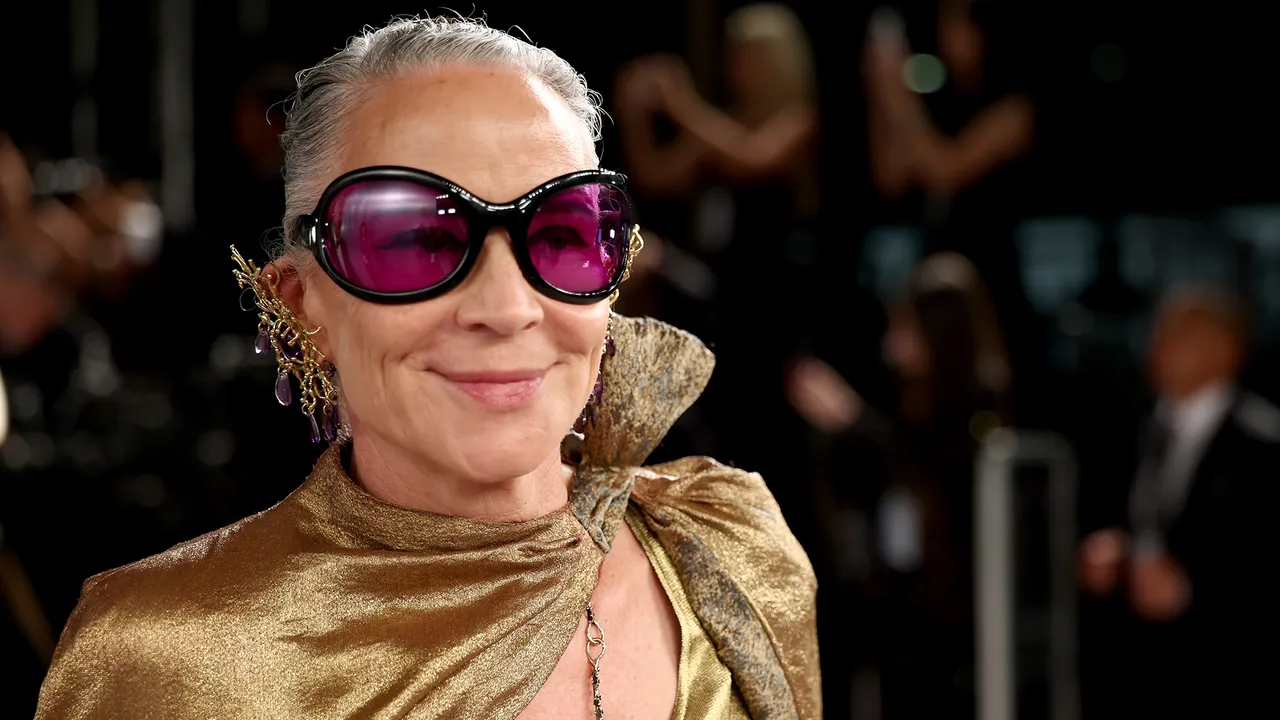 "עושר התגנבות" נגמר. "Niche Riche" נמצא בפנים. (קפיצה?)