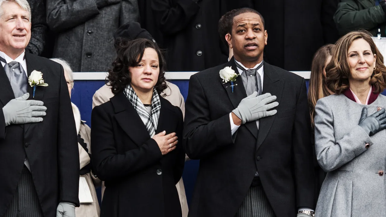 הלכתי לדוכס עם ג'סטין פיירפקס וסרינה פיירפקס. עשרות שנים מאוחר יותר, הוא הרג אותה