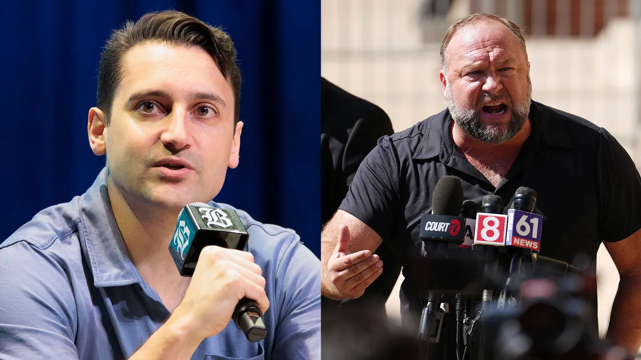 בן קולינס של הבצל עדיין מנסה לשים את ידיו על מלחמות מידע