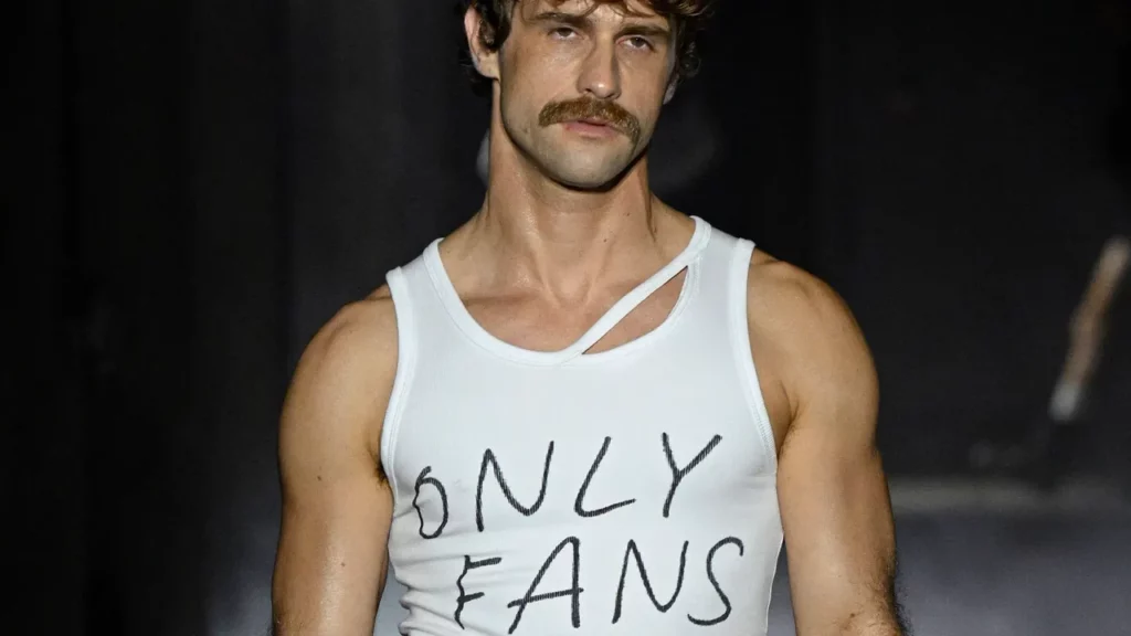 האם רק מעריצים יכולים להציל אופנה?