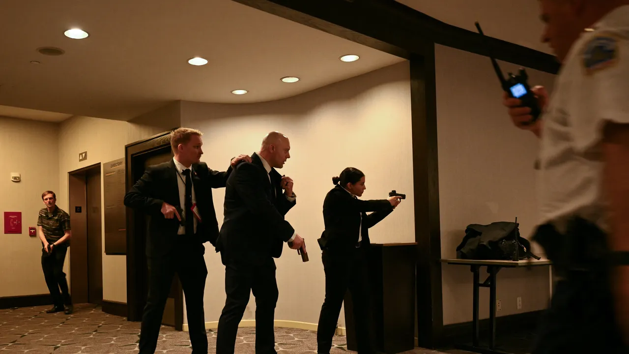 שבירה: טראמפ מיהר לצאת מה-WHCD כשעל פי הדיווחים נורו יריות