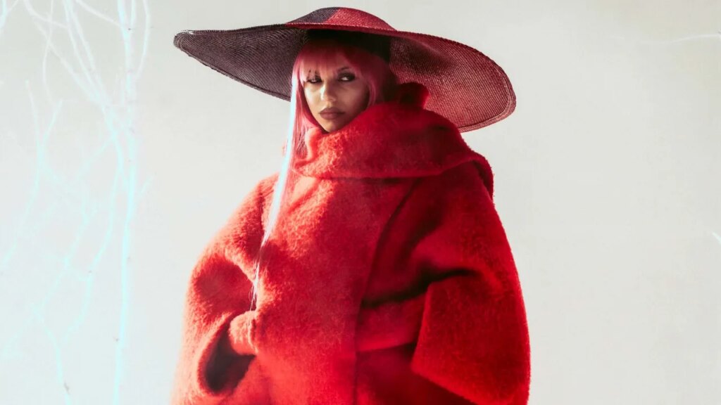 שיר פופ על הק.ג.ב? זה עמוק יותר ממה שאתה חושב