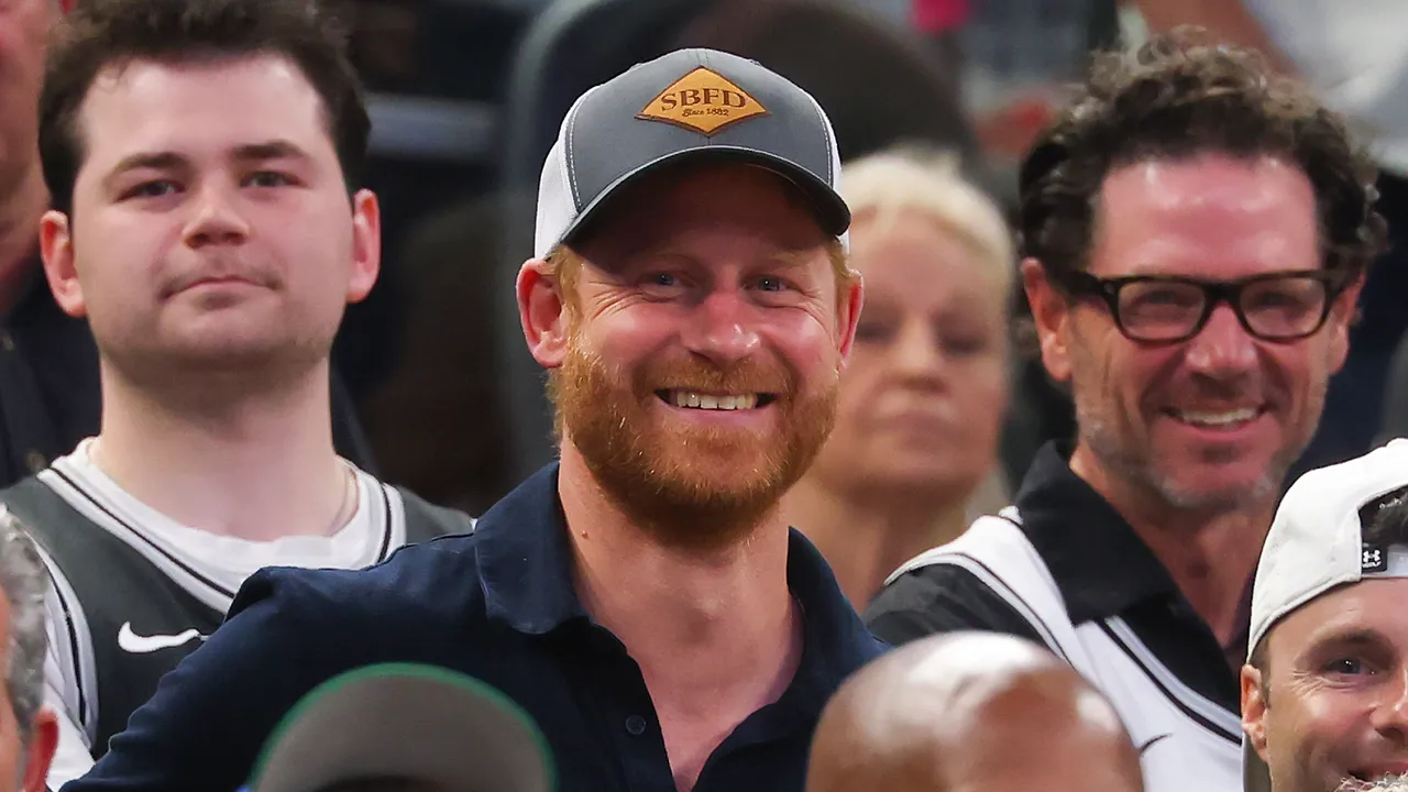 הנסיך הארי מחליף את הצבע למשחק אליפות גמר ה-NBA