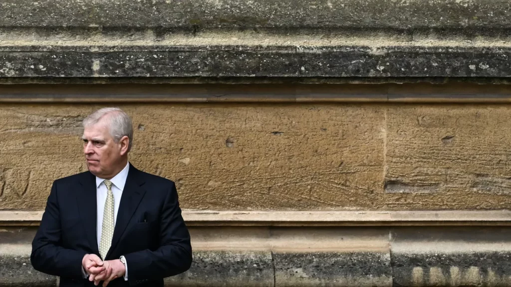 המשטרה בודקת האשמות חדשות שבהן מעורב אנדרו מאונטבאטן-ווינדזור