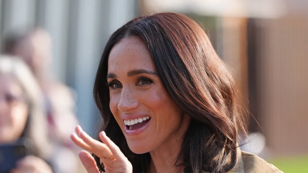 Meghan Markle חוזר לטלוויזיה להופעת MasterChef Australia