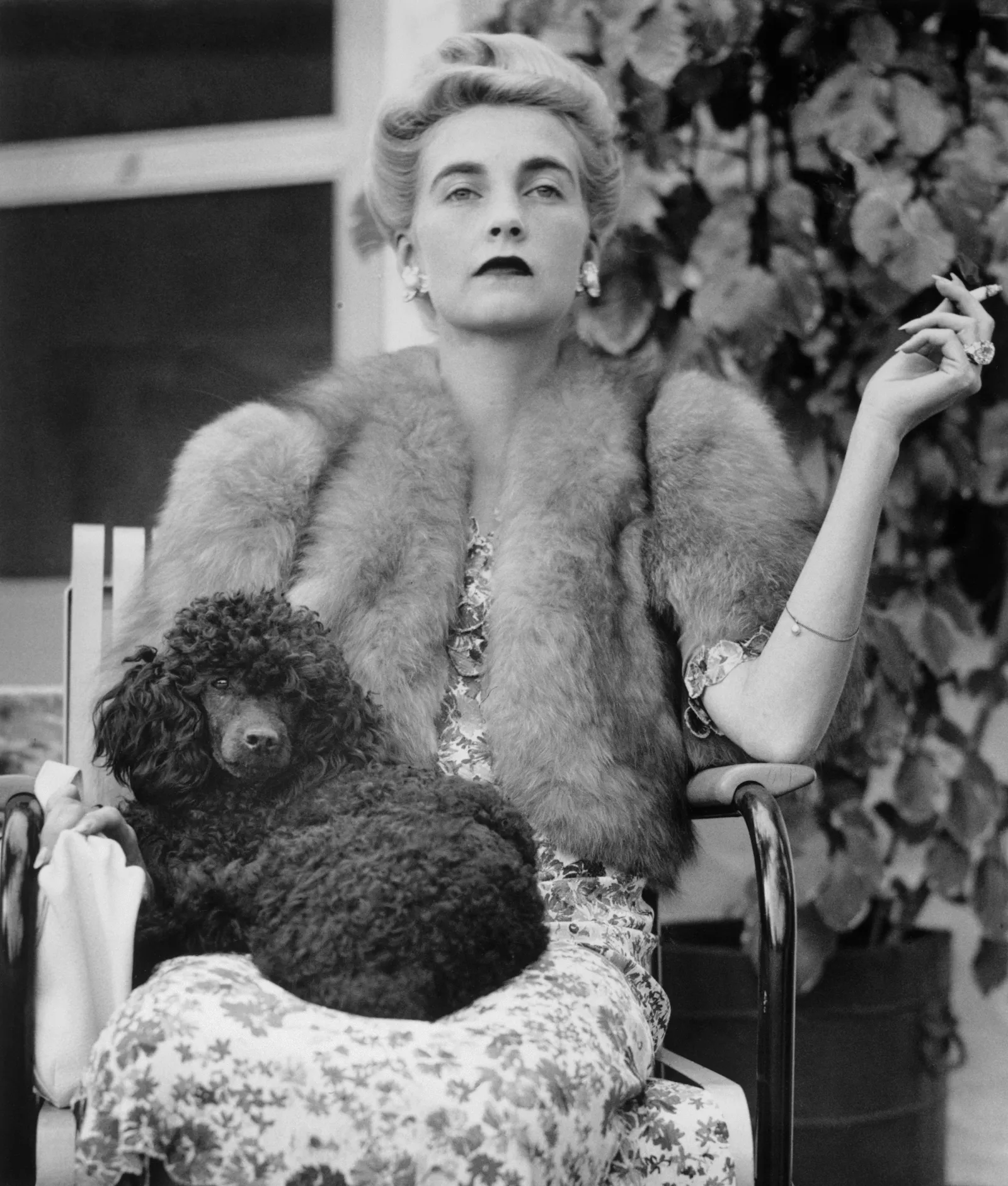 התמונה עשויה להכיל את Barbara Hutton Person Adult Face Head Photograph and Portrait